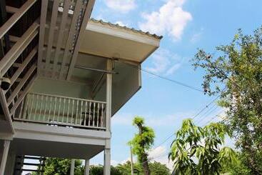 پانسیون Room In Guest Room   Baan Khunphiphit Homestay No2229