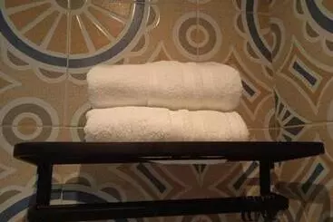 ユースホステル Habitacion En Real De 14
