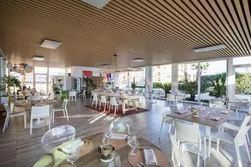 アパートホテル Isa Residence In Cecina A Few Meters From The Beach