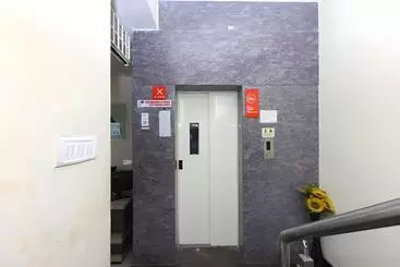 Majatalo Fiesta House Pallikaranai