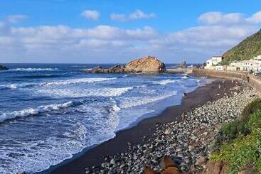 Пансион Room In Lodge Beautiful Sunsets From The Balcony El Roque