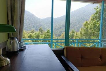 リゾートホテル Pine Croft Aroma