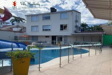 هتل Villa Hasbleidy