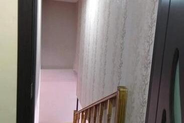 پانسیون Guest House Aisi