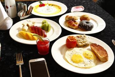 בית מלון כפרי Jay Clarks Exotica