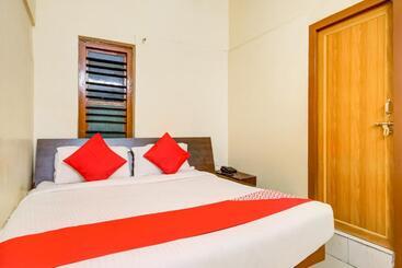 Oyo Flagship 77109 Hotel B Squre Villa