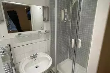Majatalo Alder En Suites Self Catering With Private Shower 1