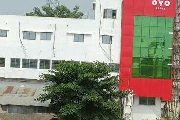 Hotel Oyo Flagship Ashoka Guest House