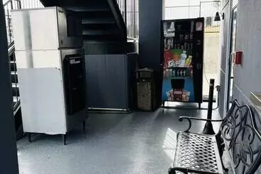 Motelli High Five Inn