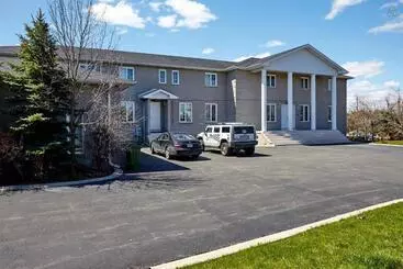 Pension White House Canada