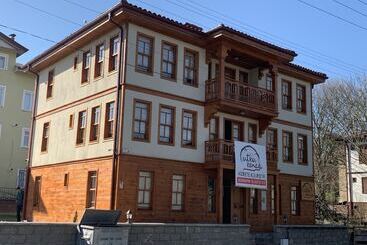 Nocleg ze śniadaniem Utku Konağı