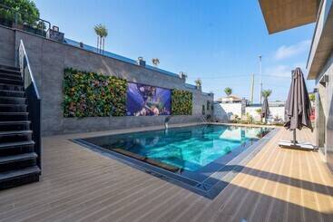 Hotel La Miel Suites Sile