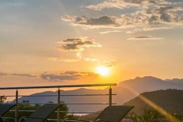 هتل آپارتمان Casa Collection