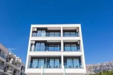 Hotelli B&b Champagne Vlore Bay