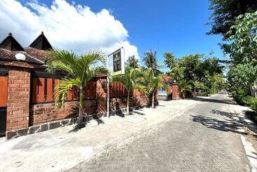 호텔 Capital O 92615 Villa Utama D Alas Purwo