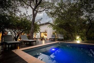 Пансион Gem In The Bush Lodge