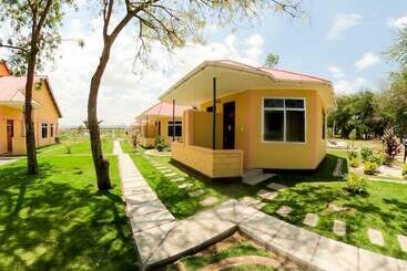 Sandmark Hotel Serengeti