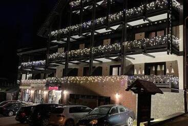 Casa Iris Hotel & Restaurant