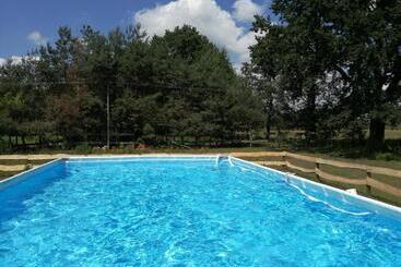 Hotel Agroturystyka Pod Modrzewiami