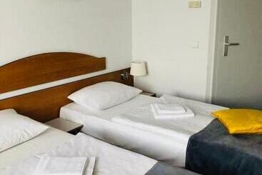 בית מלון כפרי Aqua