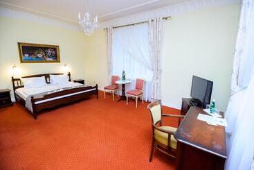 Hotel Dwor Sojki