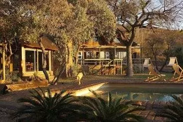 Hotel Marula Cottage Guest Lodge