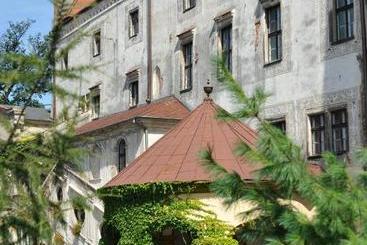 فندق Zamek Otmuchów