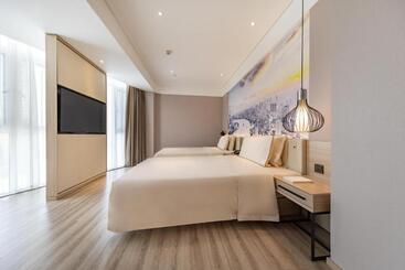 Atour Light Hotel Jinan International Covention Centre