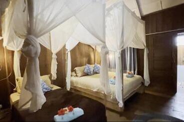 Otel Mentawai Surf Camp