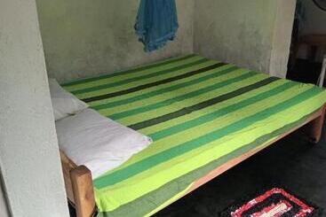 Bed and Breakfast Nuwantha Surf House