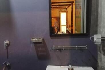 بنسيون Jungle Clay House Mirissa