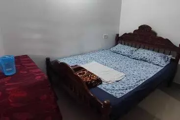 Koonamparayil Home Stay Munnar Anaviratty Family Only