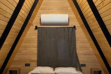 هتل آپارتمان Ladin Bungalows