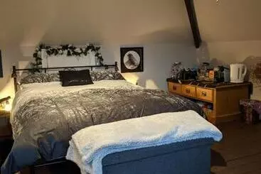 تختخواب و صبحانه Yawl, Harcombe House