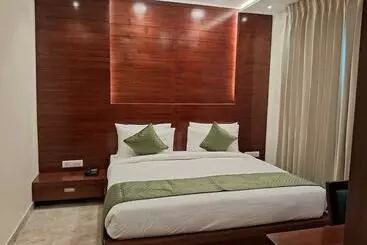 Five Elements Hotels Mertiya Residency