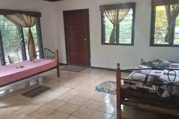 Hotelli Yasawa Long Beach Hideout Resort