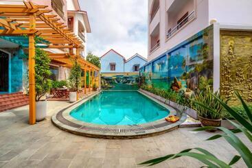 住宿加早餐  Ong Tam Tra Que Villa