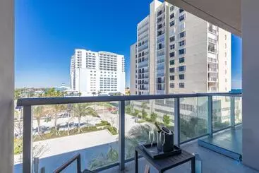 アパートホテル Costa Hollywood Design