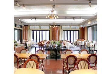 Hotel Crystal Palace Vacation Stay 61190v