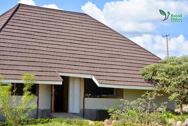 هتل Royal Doves Garden