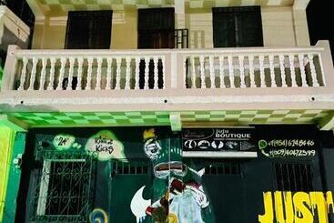 پانسیون Juju Boutique & House