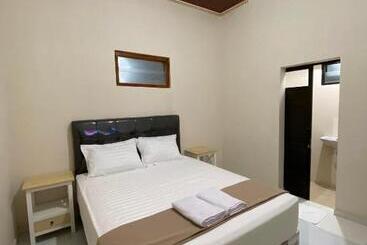 پانسیون Nawasena Guesthouse Jogja