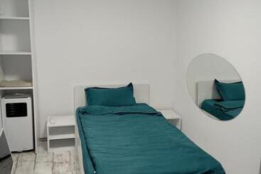 Albergue Pensiune Sweet Touch