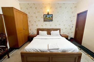 Hotel Shakuntala Heritage Grand