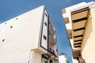 Oyo Hotel H.r