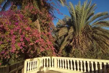 33 0asis Riad Resort