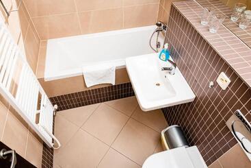 ホテル Apartmanovy Dom Familia Smokovec