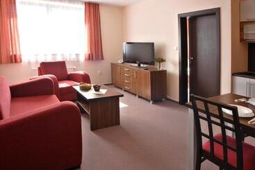 Hotel Apartmanovy Dom Familia Smokovec