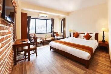 בית מלון כפרי Golden Temple Inn