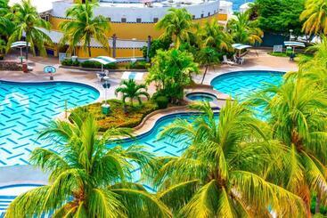 هتل Marina Aqua Vi Suites